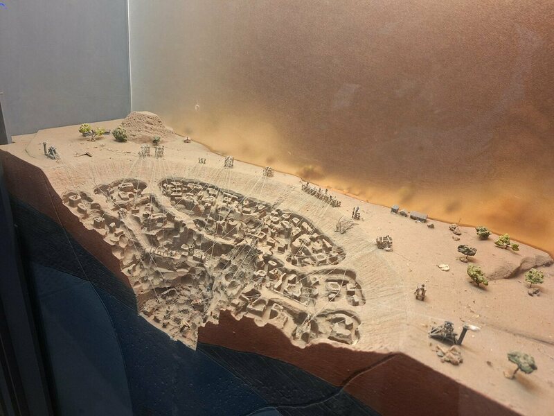 the big hole model display